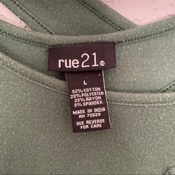 Rue 21 Tshirt - Picture 2 of 3